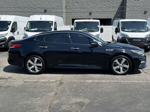 Used 2019 Kia Optima S w/ S Panoramic Sunroof Package FWD image 2