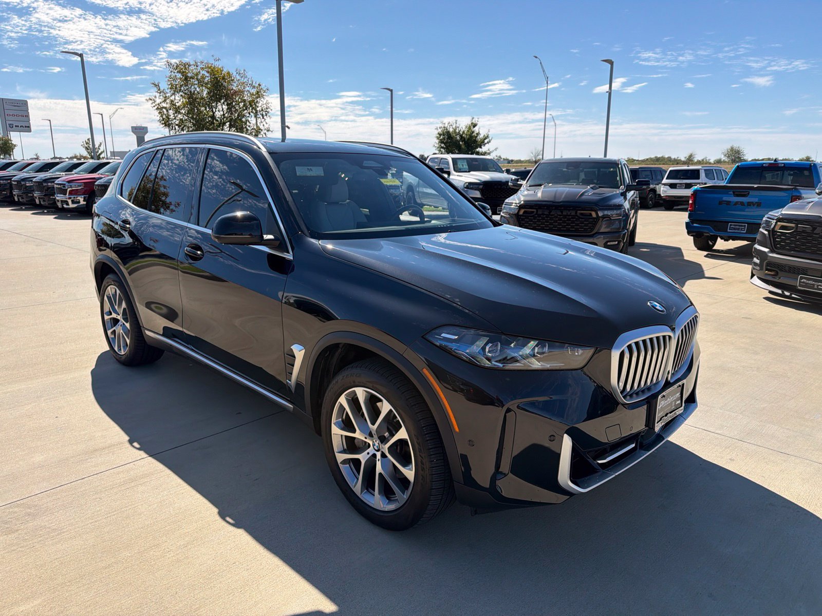 Used 2025 BMW X5 sDrive40i w/ Premium Package RWD image 7