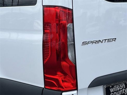 Used 2024 Mercedes-Benz Sprinter 2500 image 10