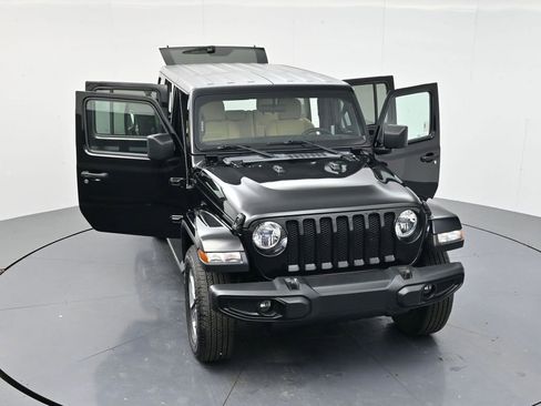 Used 2021 Jeep Wrangler Unlimited Sahara AWD/4WD image 50