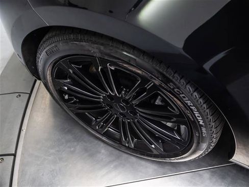 New 2026 Land Rover Range Rover SE AWD/4WD image 13