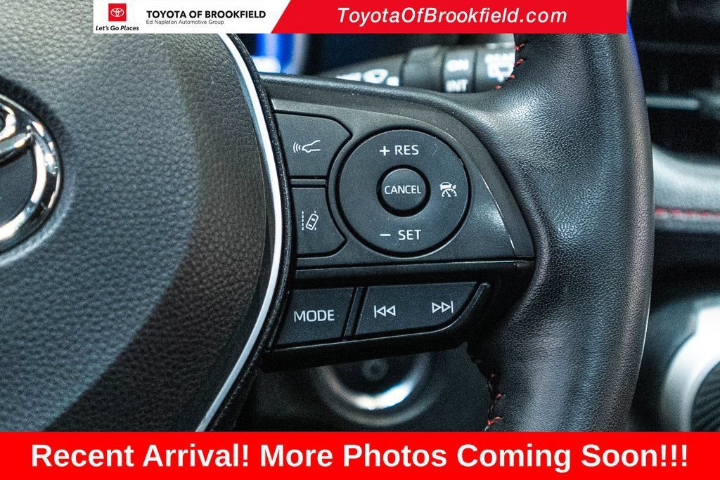 Used 2024 Toyota RAV4 SE w/ Weather & Moonroof Package AWD/4WD image 18