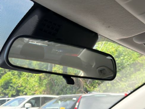 Used 2017 MAZDA MAZDA3 Touring image 33