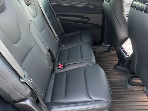 Used 2023 Tesla Model X image 13