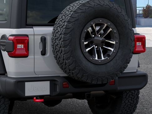 New 2026 Jeep Wrangler Unlimited Rubicon w/ Xtreme 35 Tire Package AWD/4WD image 13
