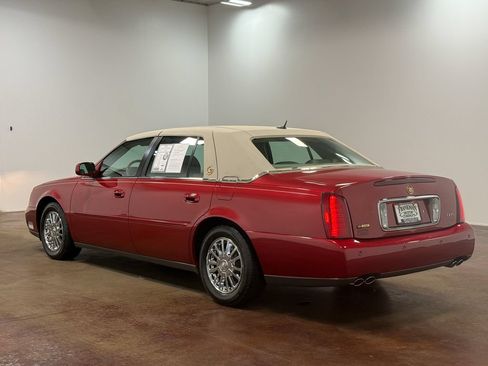 Used 2005 Cadillac De Ville DHS w/ Equipment Group FWD image 25
