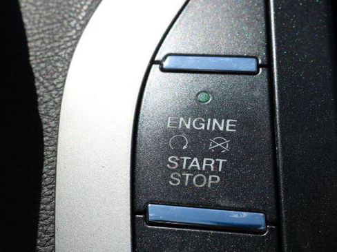 Used 2013 Lincoln MKZ FWD image 15