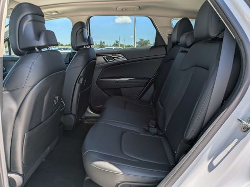 Certified 2024 Kia Sportage SX FWD image 16