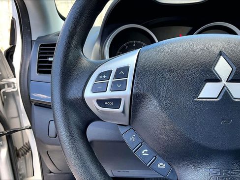 Used 2017 Mitsubishi Lancer ES FWD image 26