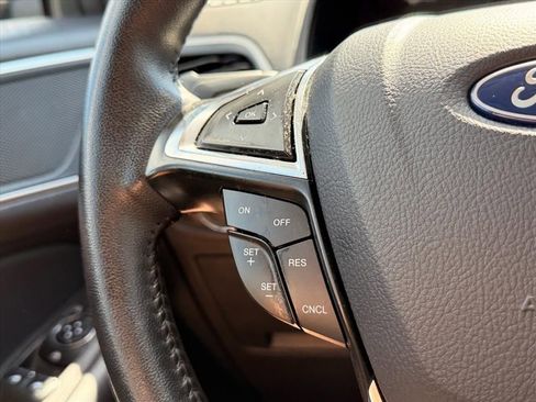 Used 2024 Ford Edge SEL AWD/4WD image 19