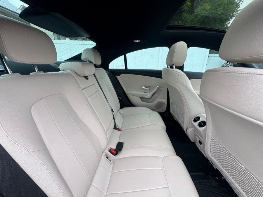 Used 2023 Mercedes-Benz CLA 250 4MATIC image 33