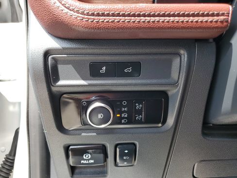 Used 2024 Ford Expedition Limited RWD image 29