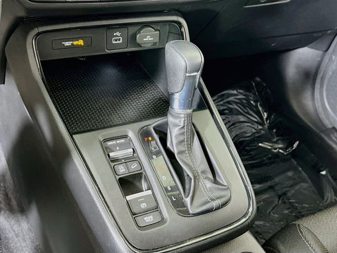 Used 2024 Honda CR-V LX image 16