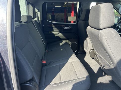 Used 2024 Chevrolet Silverado 1500 LT AWD/4WD image 20