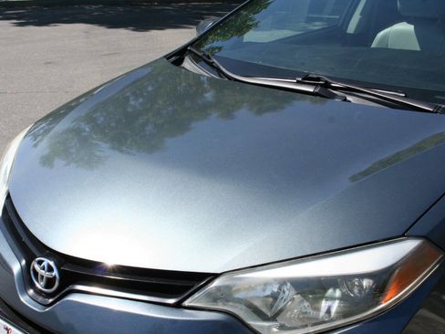 Used 2014 Toyota Corolla LE image 6