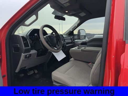 Used 2019 Ford F250 XLT w/ FX4 Off-Road Package image 11