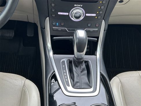 Used 2017 Ford Edge Titanium w/ Equipment Group 301A image 21