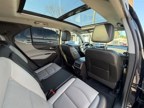 Used 2020 Chevrolet Equinox Premier image 21