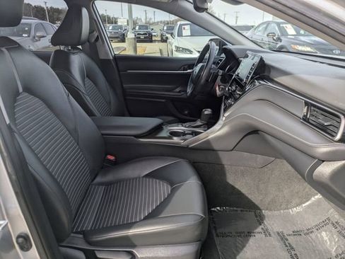 Used 2023 Toyota Camry SE image 29