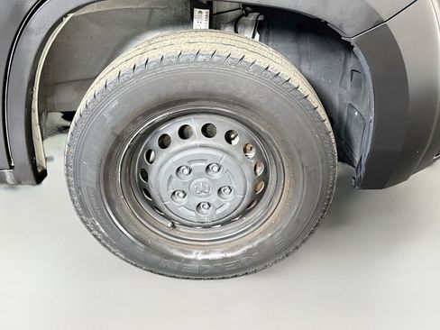 Used 2024 RAM ProMaster 1500 w/ Safety Group FWD image 29