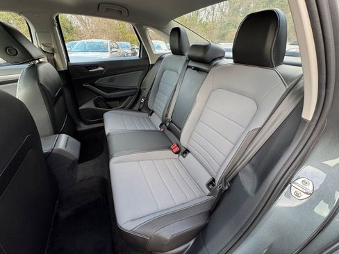 Used 2025 Volkswagen Jetta SE image 34