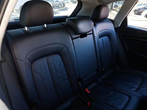 Used 2018 Audi Q5 2.0T Premium Plus w/ Premium Plus Package image 14