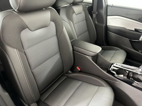 New 2026 Chevrolet Trax LT w/ LT Convenience Package FWD image 27