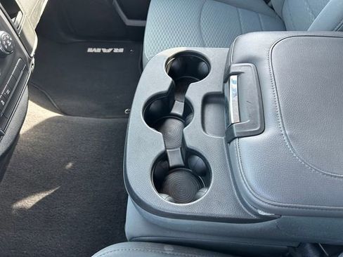 Used 2014 RAM 1500 Express image 27