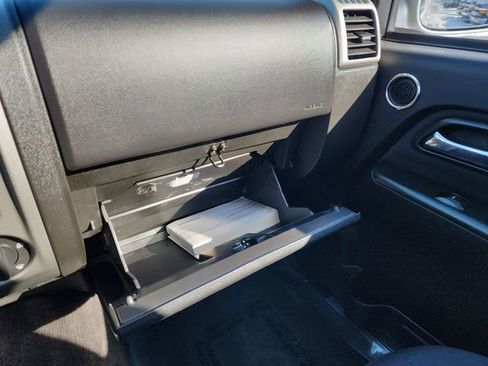 Used 2011 GMC Canyon SLE image 40