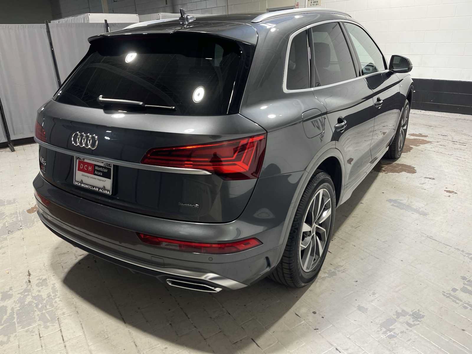 Used 2022 Audi Q5 2.0T Premium Plus w/ Premium Plus Package AWD/4WD image 26