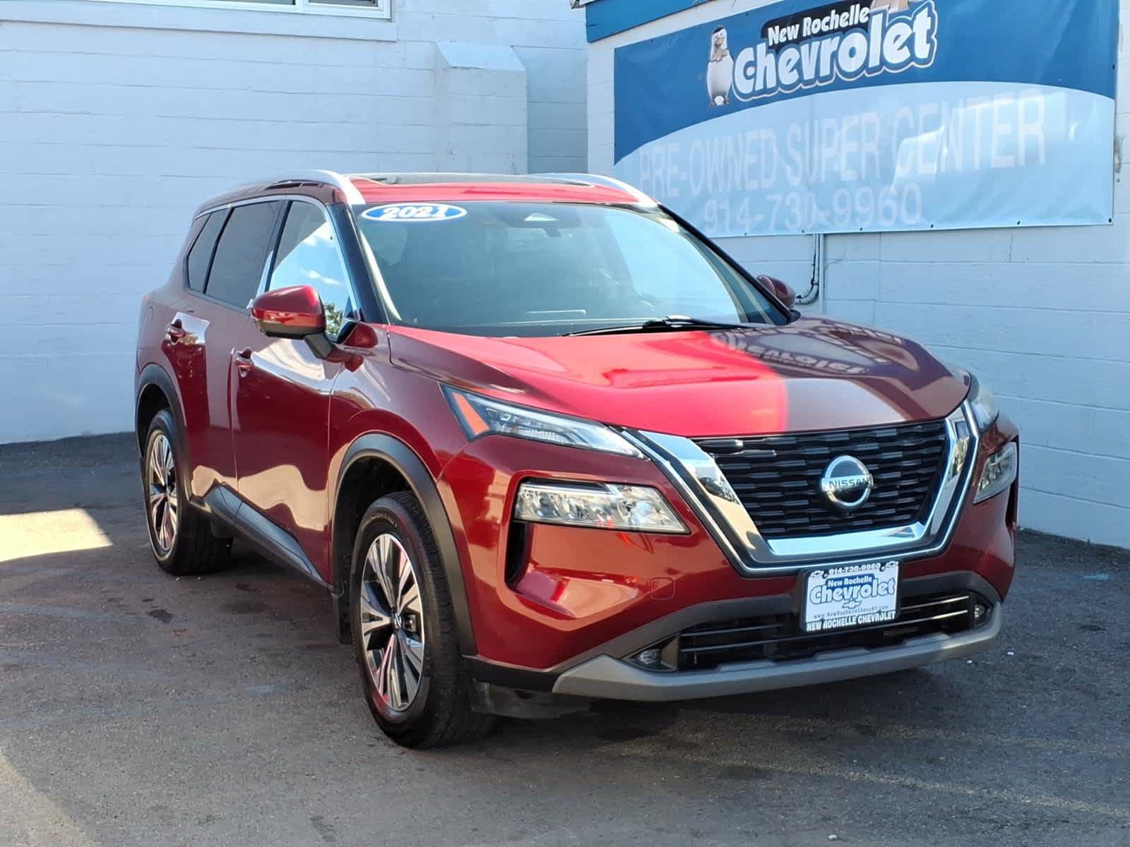 Used 2021 Nissan Rogue SV w/ Premium Package AWD/4WD image 1