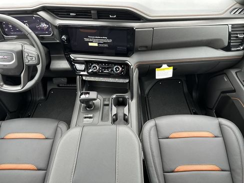 New 2026 GMC Sierra 1500 AT4 w/ AT4 Premium Package AWD/4WD image 18