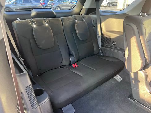 Used 2022 Ford Explorer XLT image 49