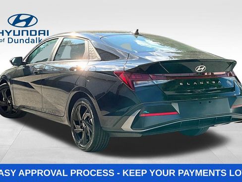 Used 2026 Hyundai Elantra SEL Sport Premium w/ Cargo Package FWD image 5