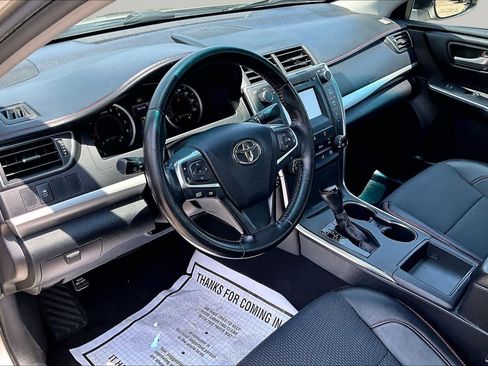 Used 2016 Toyota Camry SE FWD image 18