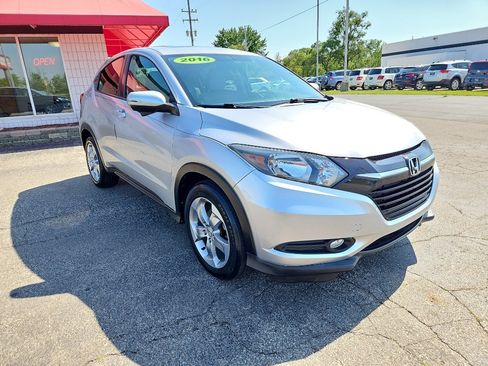 Used 2016 Honda HR-V EX image 6