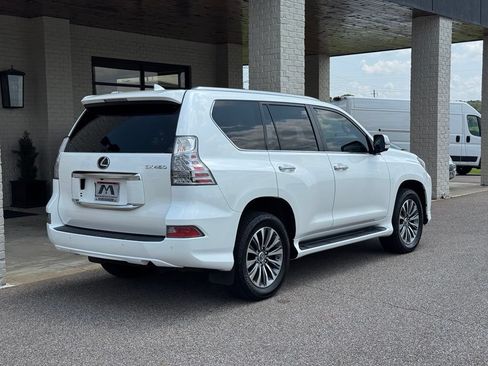 Used 2022 Lexus GX 460 Luxury w/ Accessory Package AWD/4WD image 12