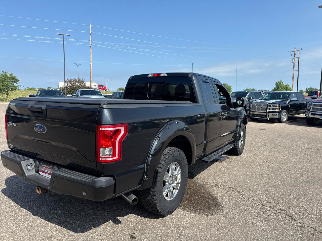 Used 2015 Ford F150 XLT w/ Equipment Group 302A Luxury AWD/4WD image 5