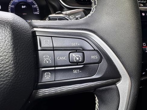 Used 2024 Jeep Grand Cherokee L Laredo AWD/4WD image 26