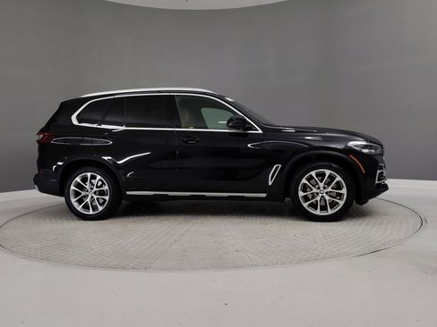 Certified 2023 BMW X5 sDrive40i w/ Parking Assistance Package image 6