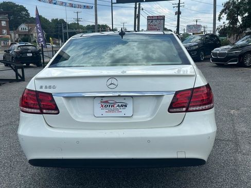 Used 2016 Mercedes-Benz E 350 Sedan w/ Premium Package image 5
