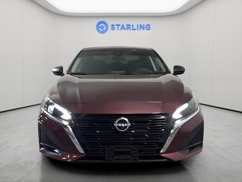 Used 2024 Nissan Altima 2.5 SV image 15