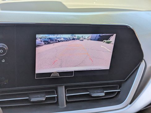 Used 2024 Chevrolet Trax LS image 24