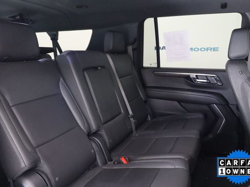 Used 2025 Chevrolet Suburban LT AWD/4WD image 21