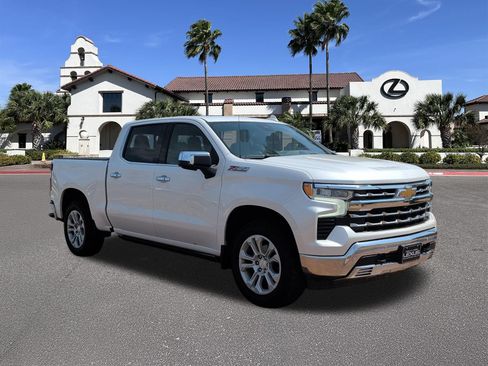 Used 2022 Chevrolet Silverado 1500 LTZ AWD/4WD image 1