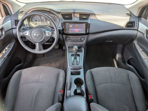 Used 2019 Nissan Sentra S image 10