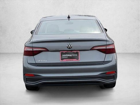 Used 2024 Volkswagen Jetta S image 7