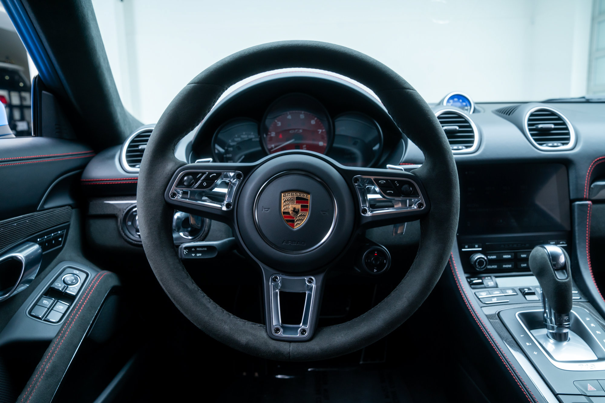 Used 2025 Porsche 718 Cayman GTS RWD image 14