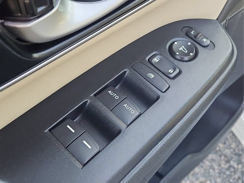 Used 2022 Honda CR-V EX-L image 28