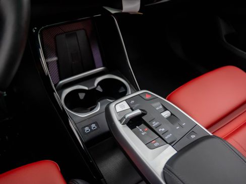 Certified 2025 BMW X2 xDrive28i image 12